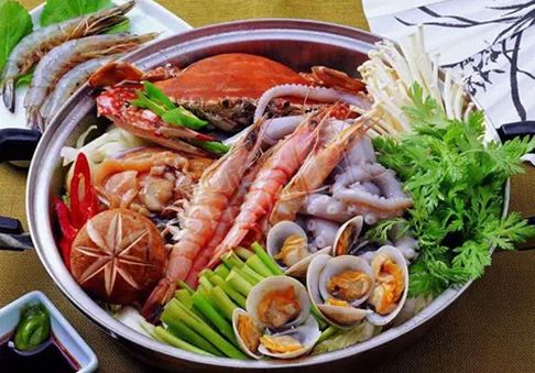 我想投资个正宗海鲜小火锅小店