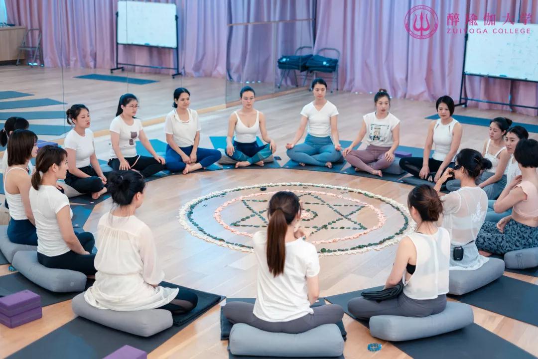 杭州醉瑜伽女性瑜伽培训班