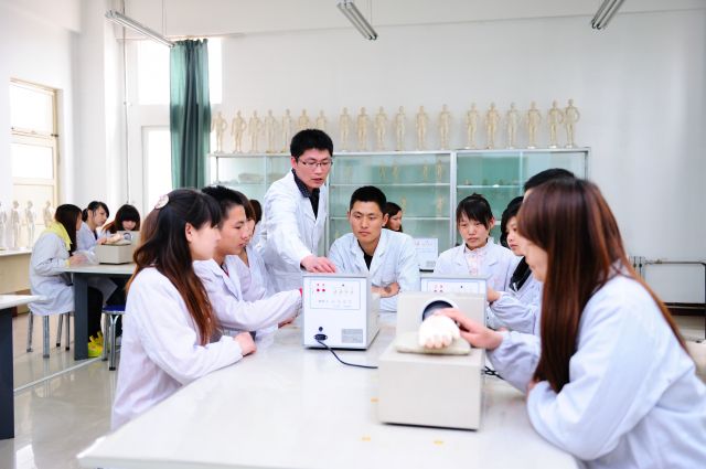 2024年云南五年制大专护理专业排名