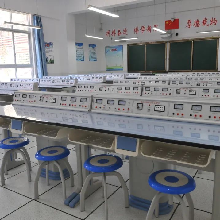 2024年云南昆明高三复读冲刺班今年有几个班-昆明钟英培训学校