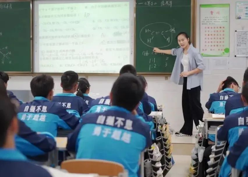 2024年云南昆明高三冲刺学校推荐排名-昆明衡水补习学校