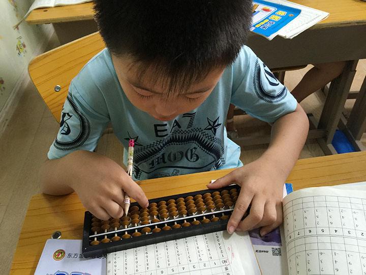 苏州少儿珠心算培训中心-会珠心算的人学理科是什么体验