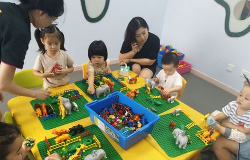 苏州婴幼儿早教课程-快乐工程师