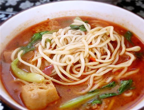 1学正宗香辣面这里教的好河南新乡香辣面--不是特有,但是是特色的.