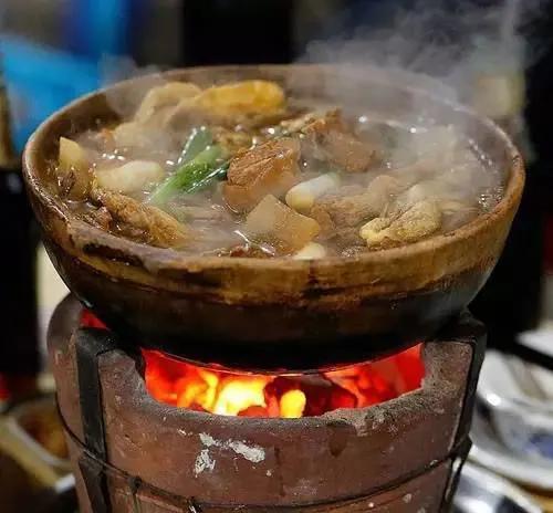 雷州羊肉煲培訓(xùn) 廣州廚煌實(shí)物教學(xué)培訓(xùn)機(jī)構(gòu)