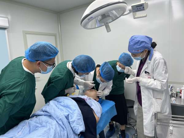 西安去哪里學微整型