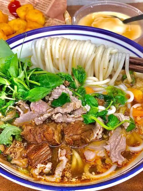 簡單但做的很美味的生燙牛肉粉是去哪里學的