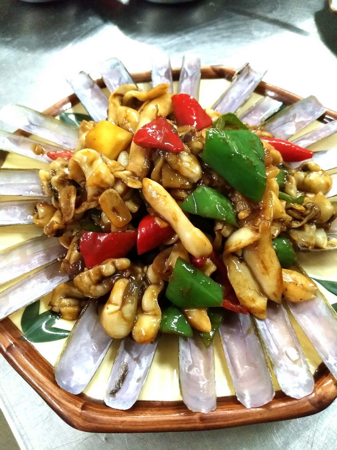 新手應(yīng)該去哪里學(xué)粵菜廚師 到廚煌難不難學(xué)