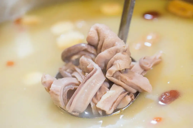 到廣州廚煌學(xué)技術(shù) 豬肚雞技術(shù)培訓(xùn)