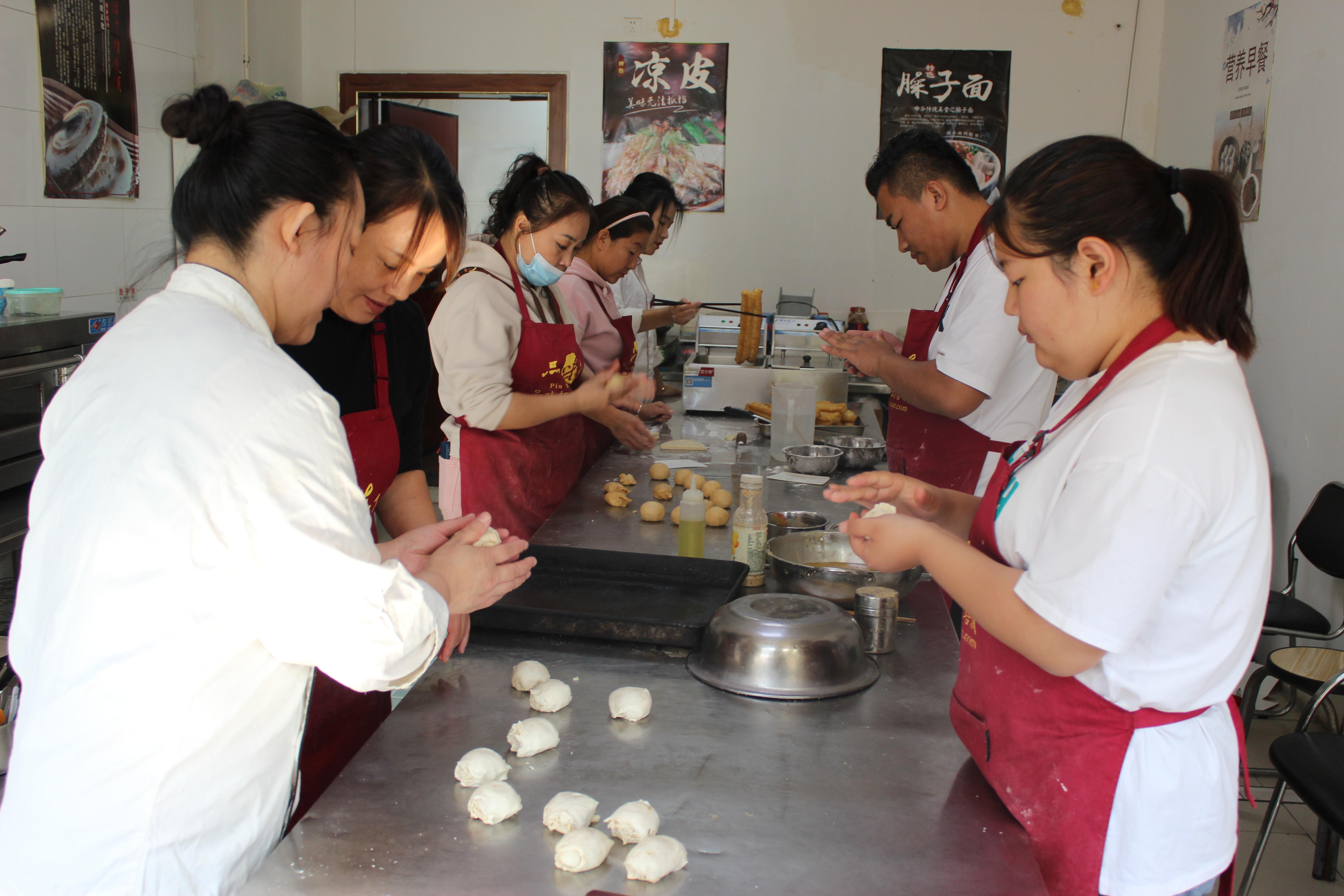 北京正規(guī)蓋澆飯培訓(xùn)