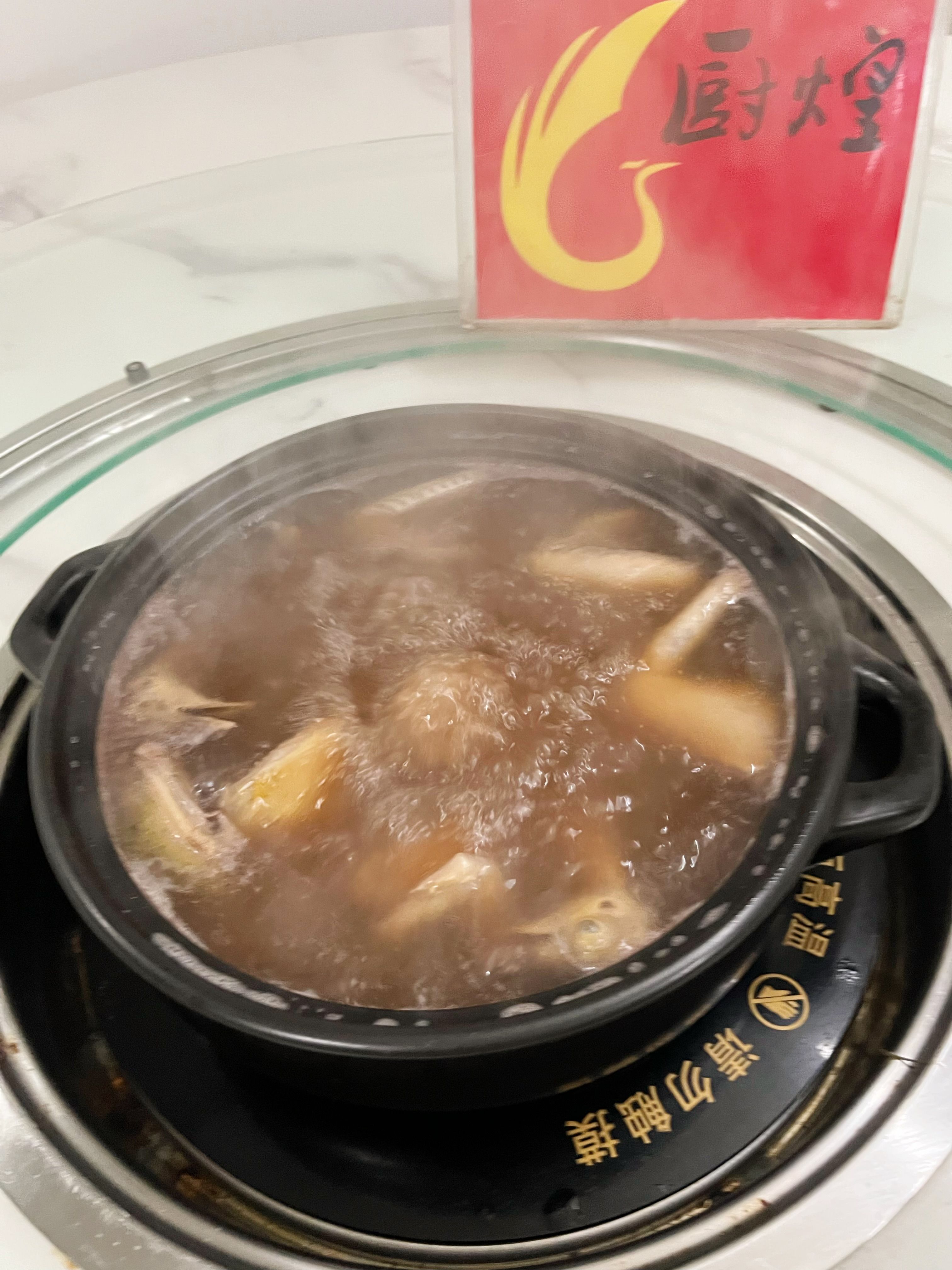 乳鴿火鍋培訓(xùn) 廣州廚煌實(shí)物教學(xué)培訓(xùn)機(jī)構(gòu)