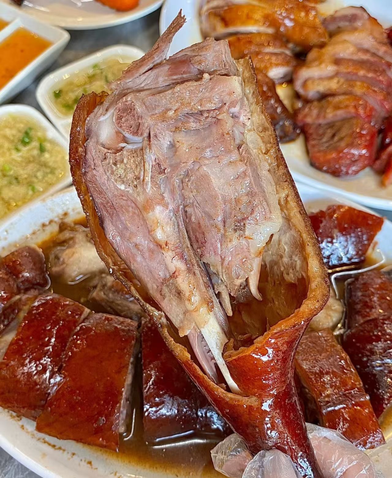 廣式燒鴨培訓(xùn)哪里正宗？廣品傳承老廣街頭風(fēng)味