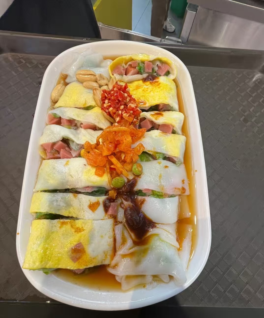 廣州腸粉培訓(xùn)哪里學(xué)？廣品薄韌爽滑工藝