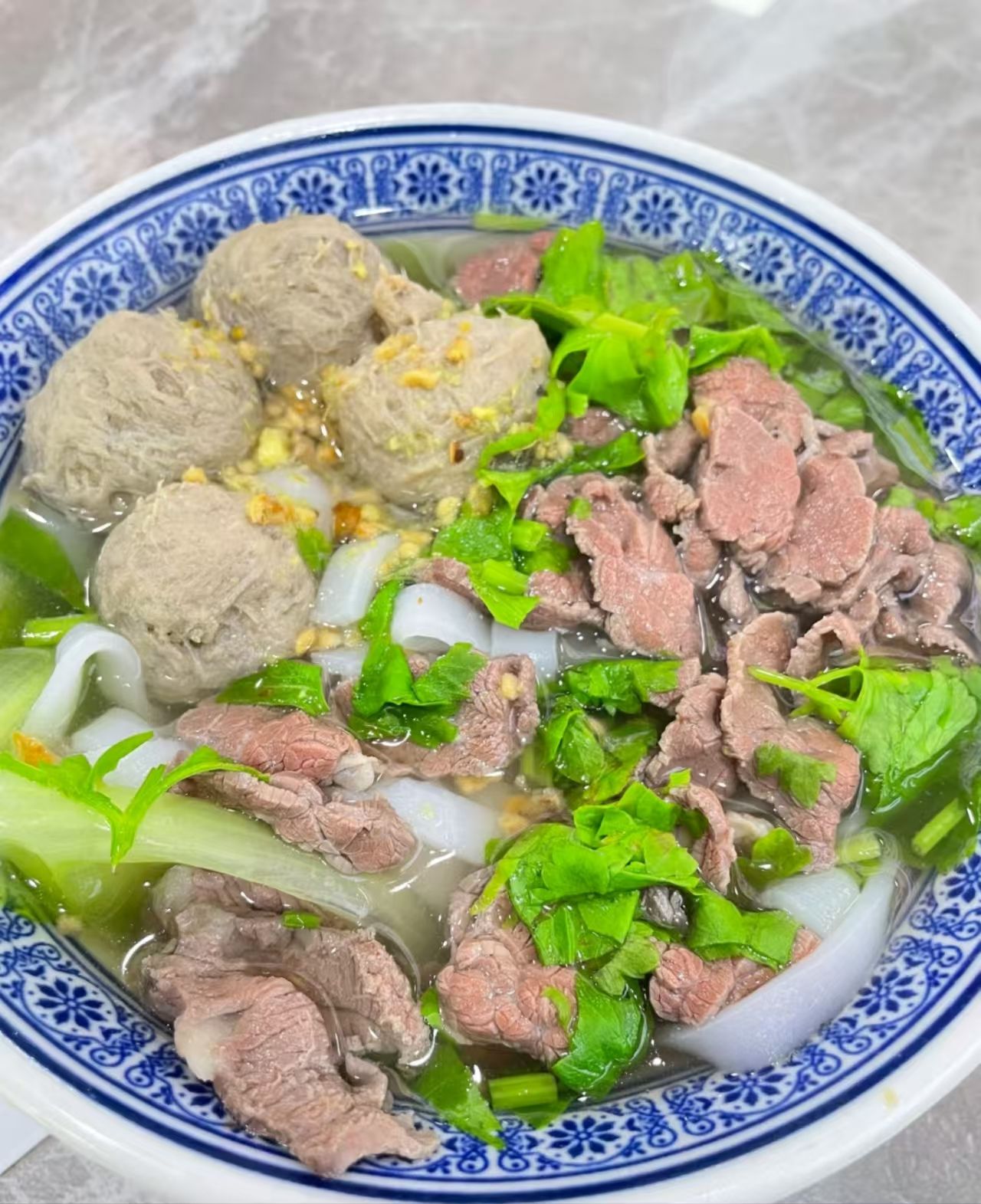 开牛肉粿条早餐夜宵店