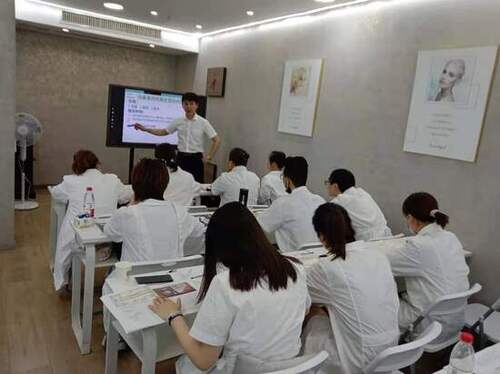半岛体育,半岛体育官方网站,百家乐棋牌返水最高平台,半岛体育官网入口链接哈尔滨美发培训_哈尔滨美发培训哪家好_哈尔滨赛尚美发化妆学校-厚学网