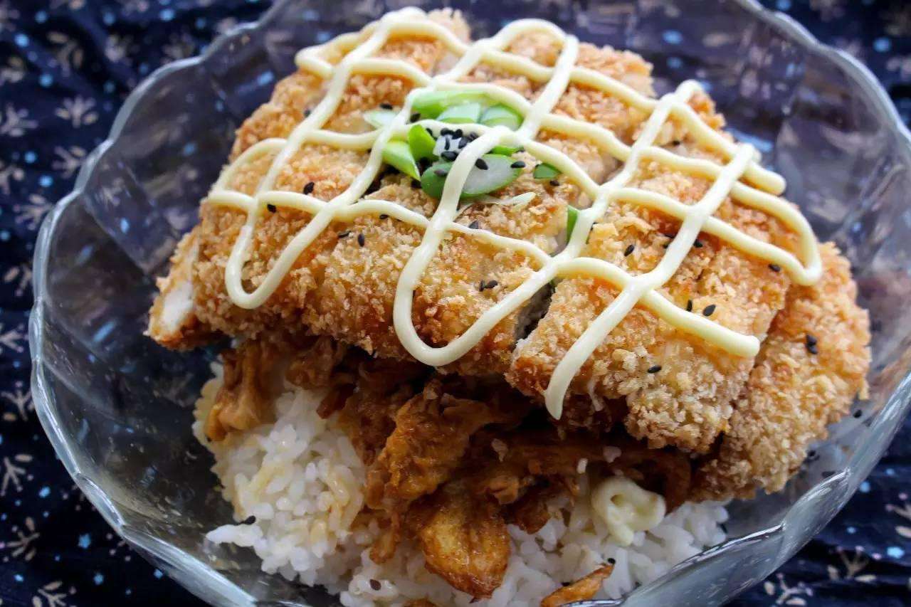 伊力面部徒手整形五官精雕调理机构