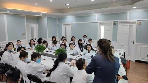 成都最好的美发学校四川十大美发学校排行榜棋牌游戏- 棋牌游戏平台- 棋牌游戏APP下载