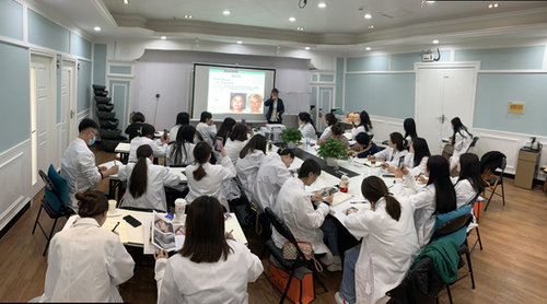 半岛体育- 半岛体育官方网站- 半岛体育APP下载杭州哪家美发课程培训教学老师比较好？专业不？