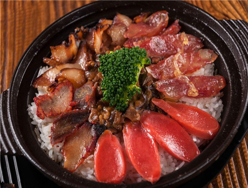 去哪学正宗腊肉饭技术