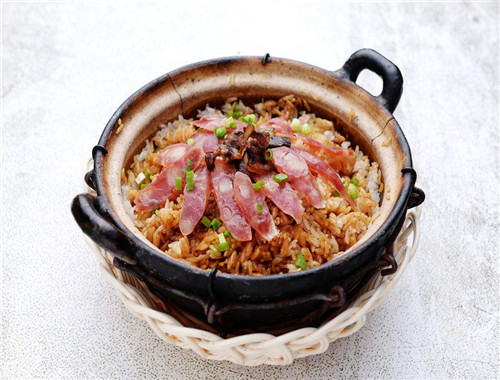 学正宗煲仔饭技术这里教的好