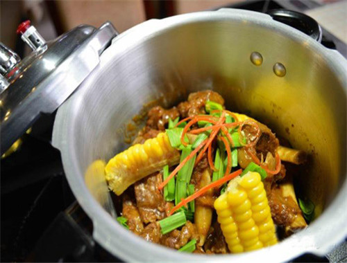 河南名食园东北压锅菜培训