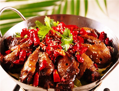 学正宗干锅麻辣鸭头技术这里教的正宗