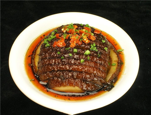 梅菜扣肉 8.扣碗鱼块 9.扣碗肉丸 10.扣碗牛肉 11.扣碗豆腐 12.