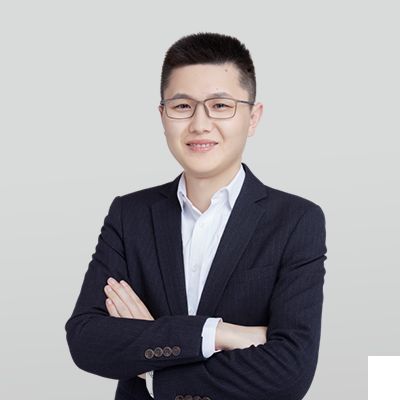 王老师 中公考研初数研究院院长 拥有数学素养和独特的教学方法，长期负责模拟题及试题解析编撰工作，北京科技大学博士在读期间曾荣获博士国家奖学金。独创的“痛点”教学法，能够针对不同基础的学生制定系统化、专业化的教学方案，可以在短时间内帮助学生增加应试能力。