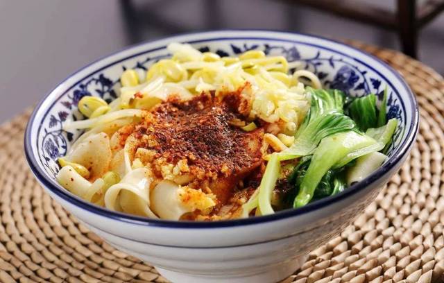 教学油泼面做法好吃简单好操作